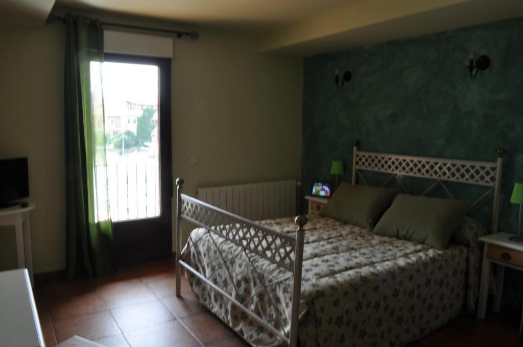 Hotel Langa Сересо-де-Абахо Номер фото